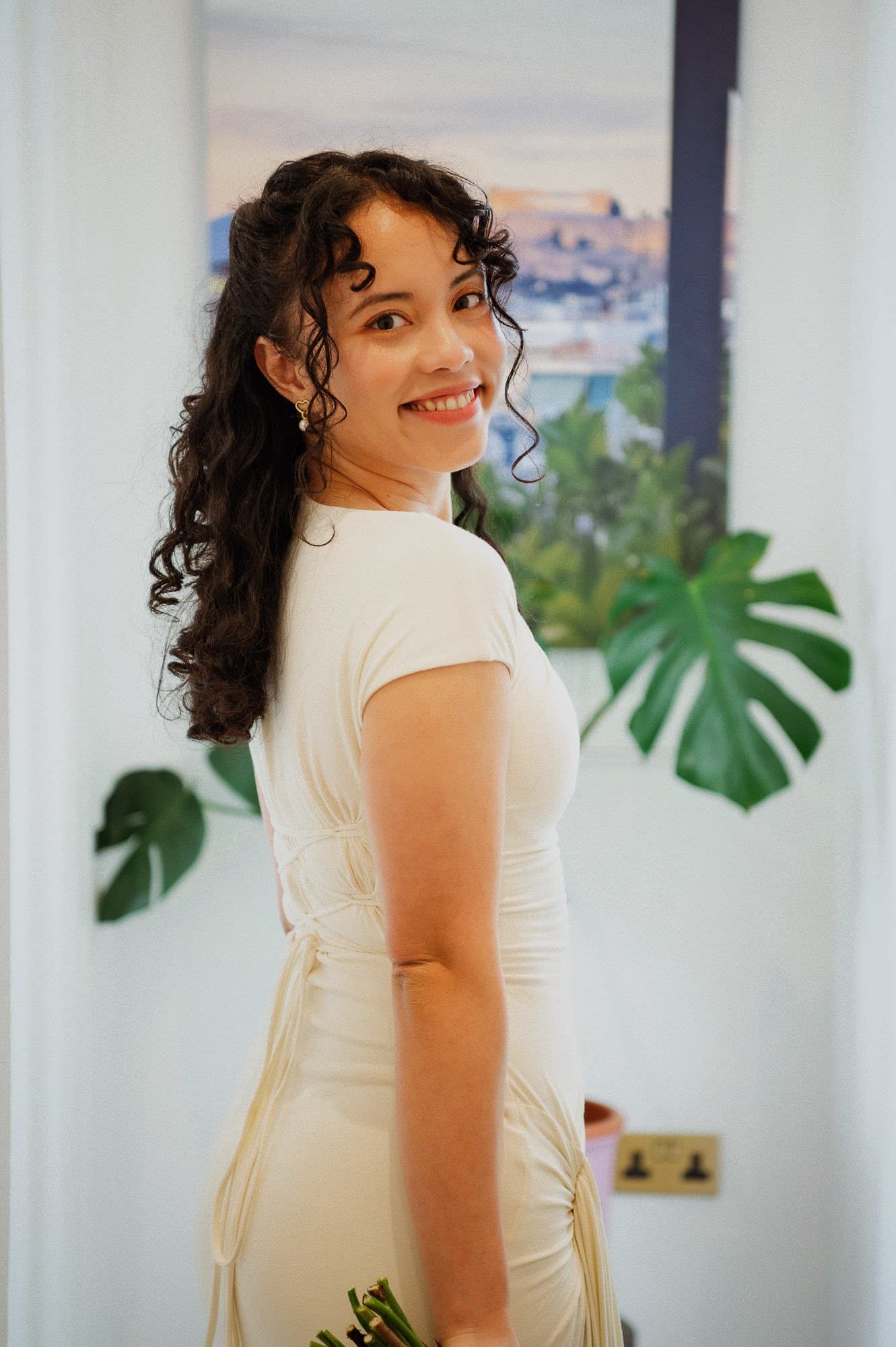 Pauline P. Bakhtiari (née Narvas) as a creator and writer, representing her personal blog Pawlean and the ideas she shares online across community building and personal growth